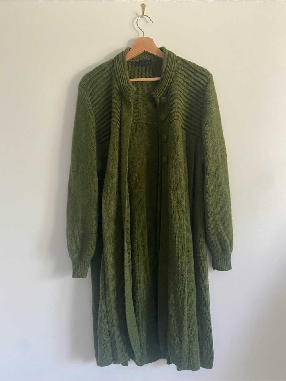 100% Alpaca Olive Long Cardigan Sweater - Picture 11 of 12